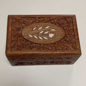 Handcrafted Wooden Jewelry Organizer Box. Used in great condition. Size:6x4.